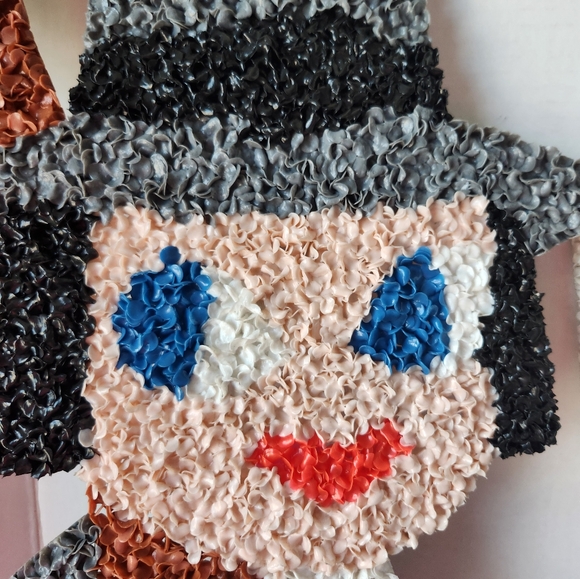 Vintage 1970s Melted Plastic Popcorn Blue Eyed Pilgrim Set Retro - Picture 8 of 17